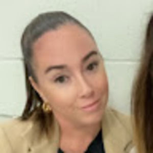 Meet your Posher, Dara